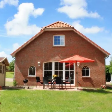 Holiday home Mittsommer